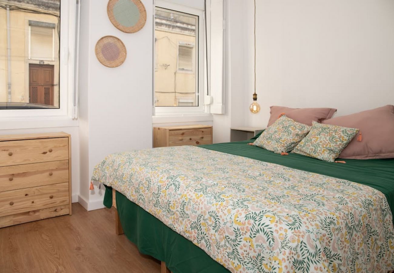 Apartamento em Lisboa - Charmoso apartamento com 1 quarto e terraço perto de Belém 