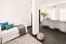 Apartamento em Cascais - Fantástico apartamento com vista para o mar e terraço - a 5 minutos da praia 