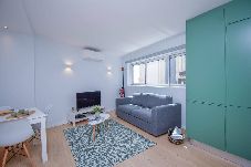 Apartamento em Cascais - Apartamento com 2 quartos, central e elegante, com varanda 