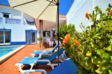 Villa em Albufeira - Vila Arvela com Piscina Privada e 3 Quartos