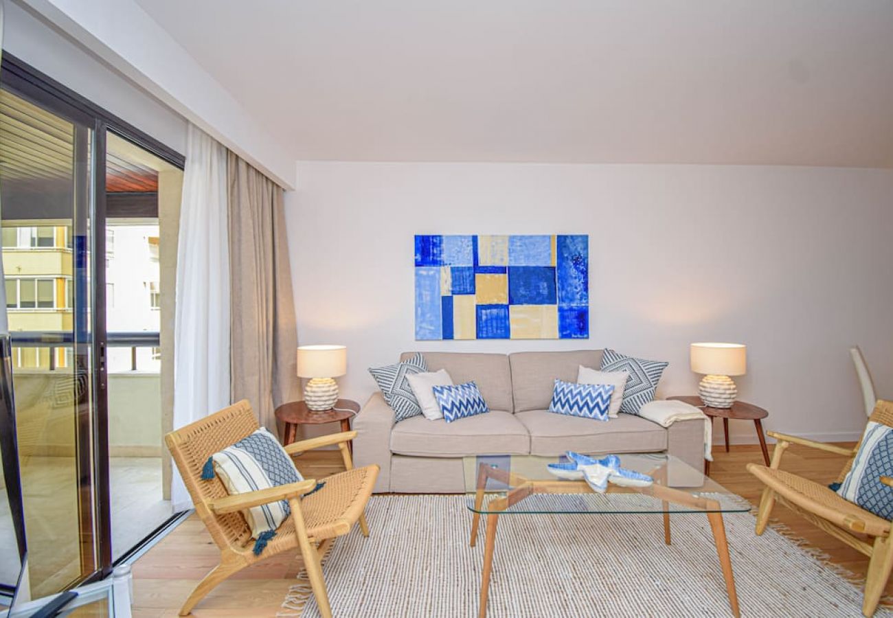 Apartment in Cascais - Stylish One Bedroom Apartment with Swimming Pool 