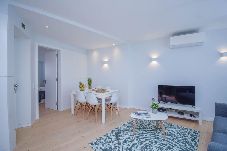 Apartment in Cascais - Central & Stylish 2 Bedroom Apartment with Balcony 