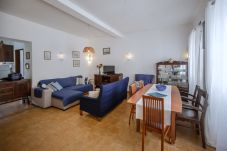 House in Vila do Bispo - Traditional House with 2 floors - 5 minutes from the beach